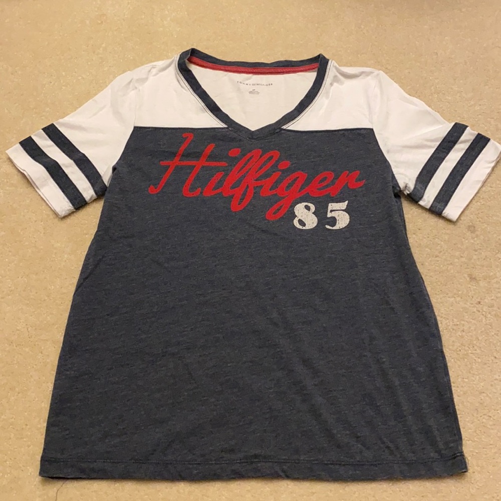 Tommy Hilfiger Small T-Shirt